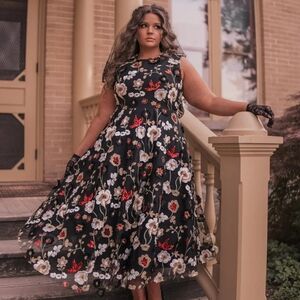 JessaKae Lilith Black Dress with Floral Embroidery NWT 1XL